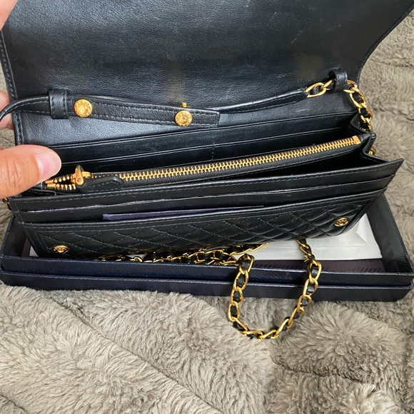 Black quilted Prada wallet on gold/black chain - Picture 6 of 9